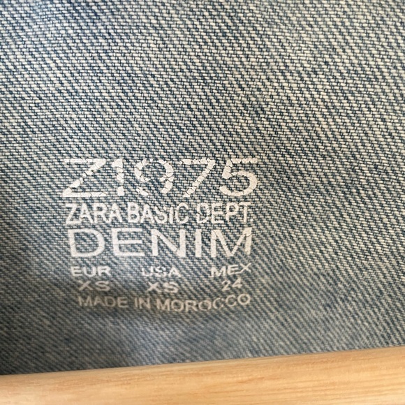 Zara Denim Jacket - Picture 5 of 6
